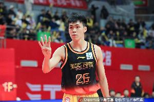 中国男篮今日名单公布!庞峥麟/冯傲/徐昕等5人有望迎国家队首秀配图